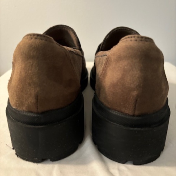 Clarks Womens Dark Olive Loafer - Picture 5 of 7